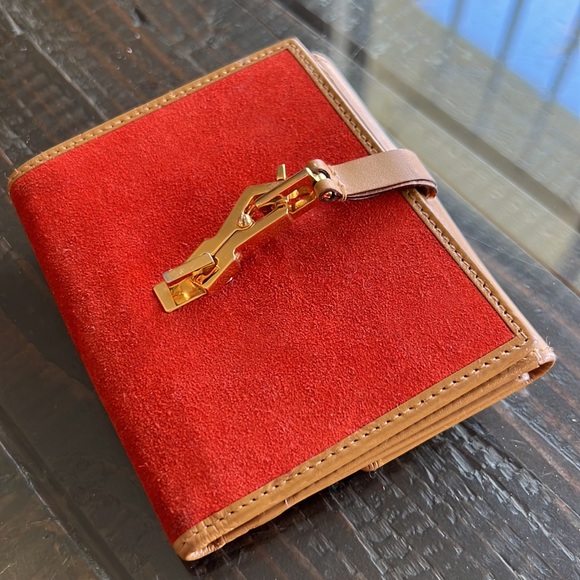 GUCCI — barely used - Picture 1 of 11